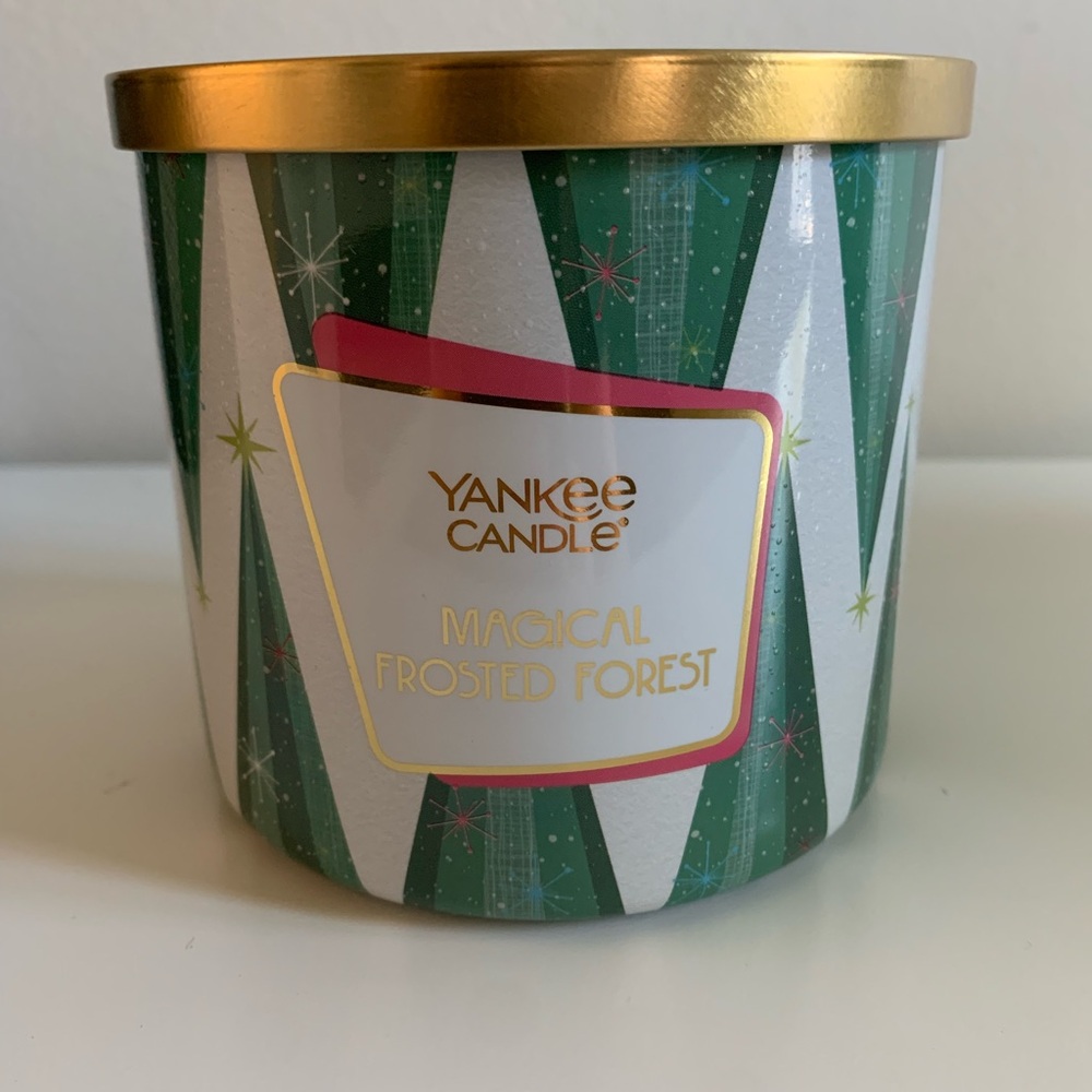 Yankee Candle Magical Frosted Forest Green and Gold Candle